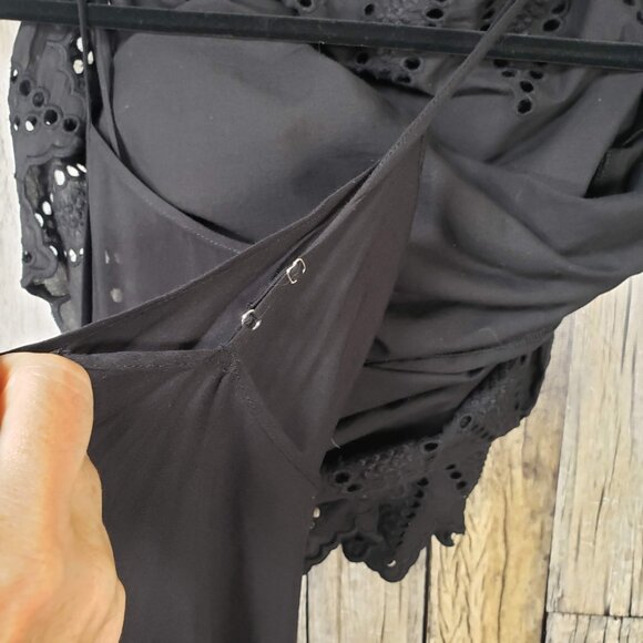 MINISTRY of STYLE Black Eyelet Dress - 6 - Picture 13 of 14